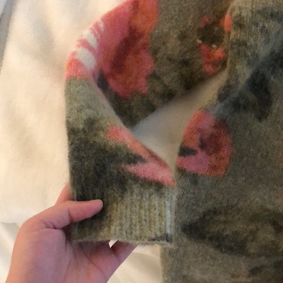 SEZANE FLEUR JUMPER SOLD OUT ON SITE - Picture 5 of 6